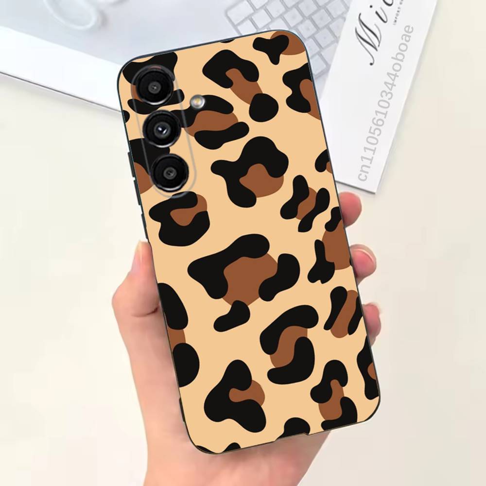 Fashion Leopard Print Phone Case For Samsung S25,24,21,22,23,20,S30,Ultra,Plus, Fe,5G Silicone Cover