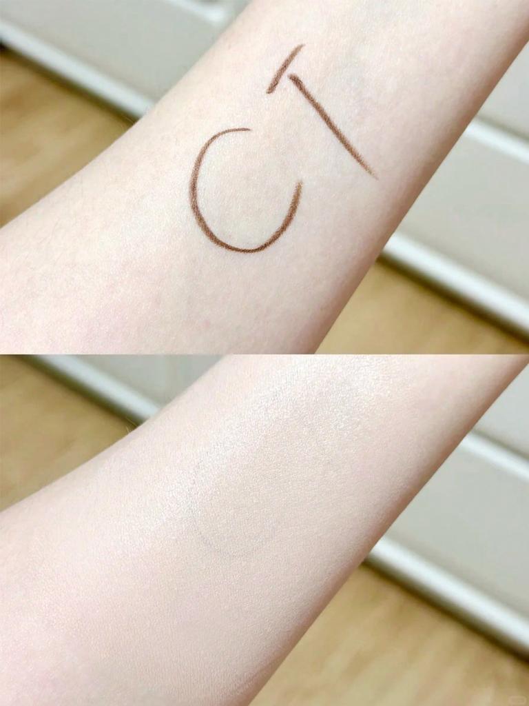 Charlotte Tilbury 1C Fair Pillow Talk Cushion 5g Beautifying Radiant Base