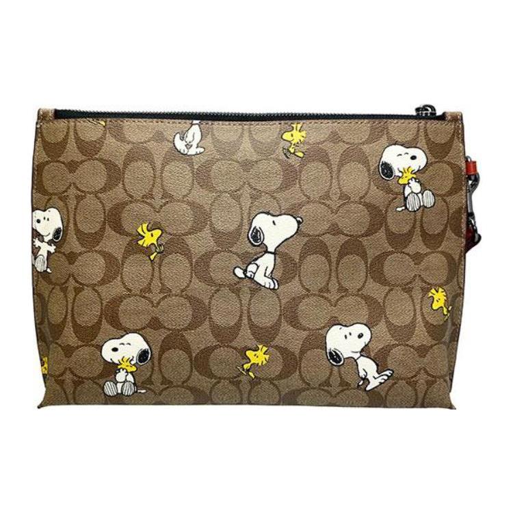 New COACH PEANUTS Collaboration Pouch Coated Canvas With Refined Calfskin Wrist Bag Clutch Large Women's Khaki CE712-QBE7V