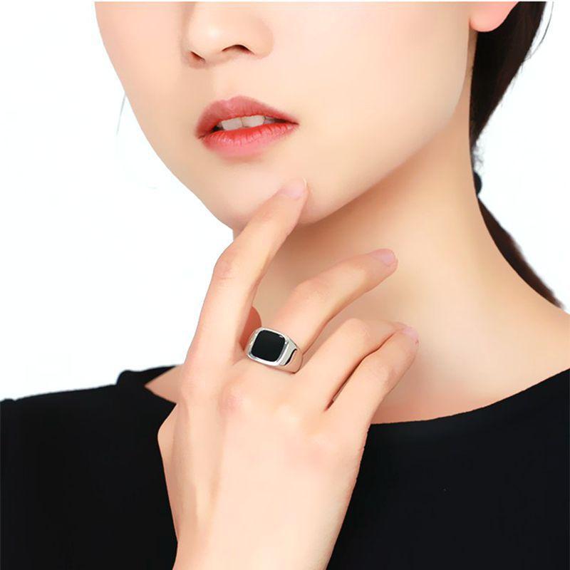 Korean Style Cold Style Black Glue Square Ring for Men and Women, Simple Design, Trendy Open Ring Jewelry
