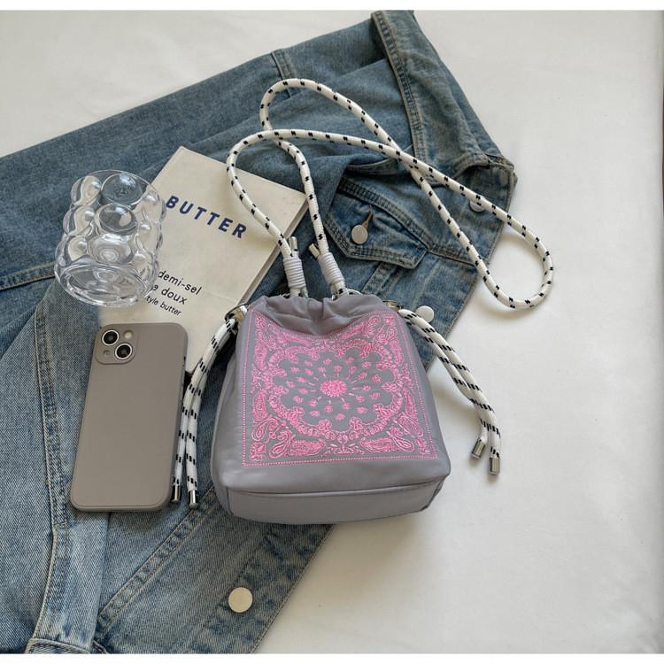 IELGY Simple Embroidered Cloth Bag All-Match Shoulder Messenger Bag