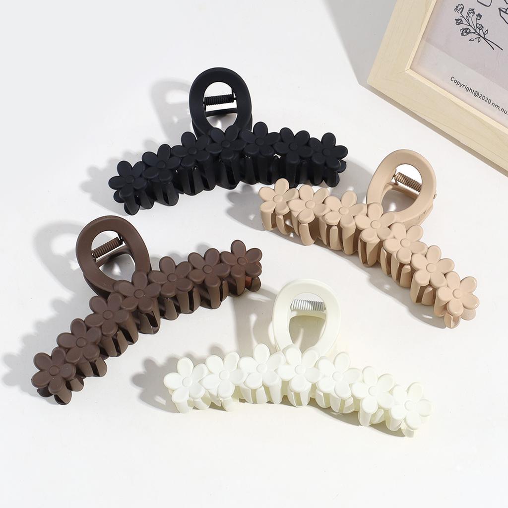 1pc Solid Color 13cm Large Simple Flower Clip Fashionable and Elegant, Shark Clip At the Back of the Head Hair Accessory