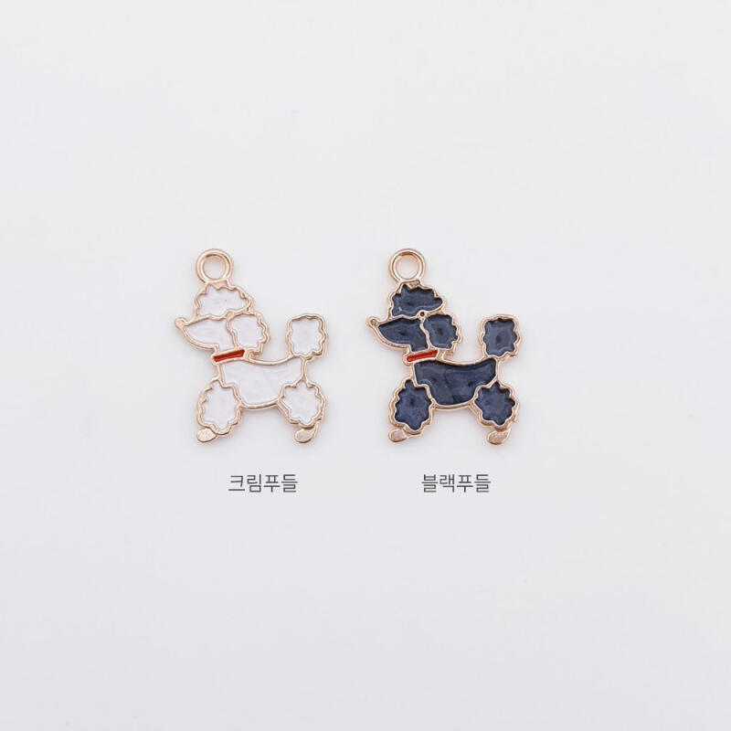 Dog keyring, poodle keyring, pet keyring, poodle puppy keyring