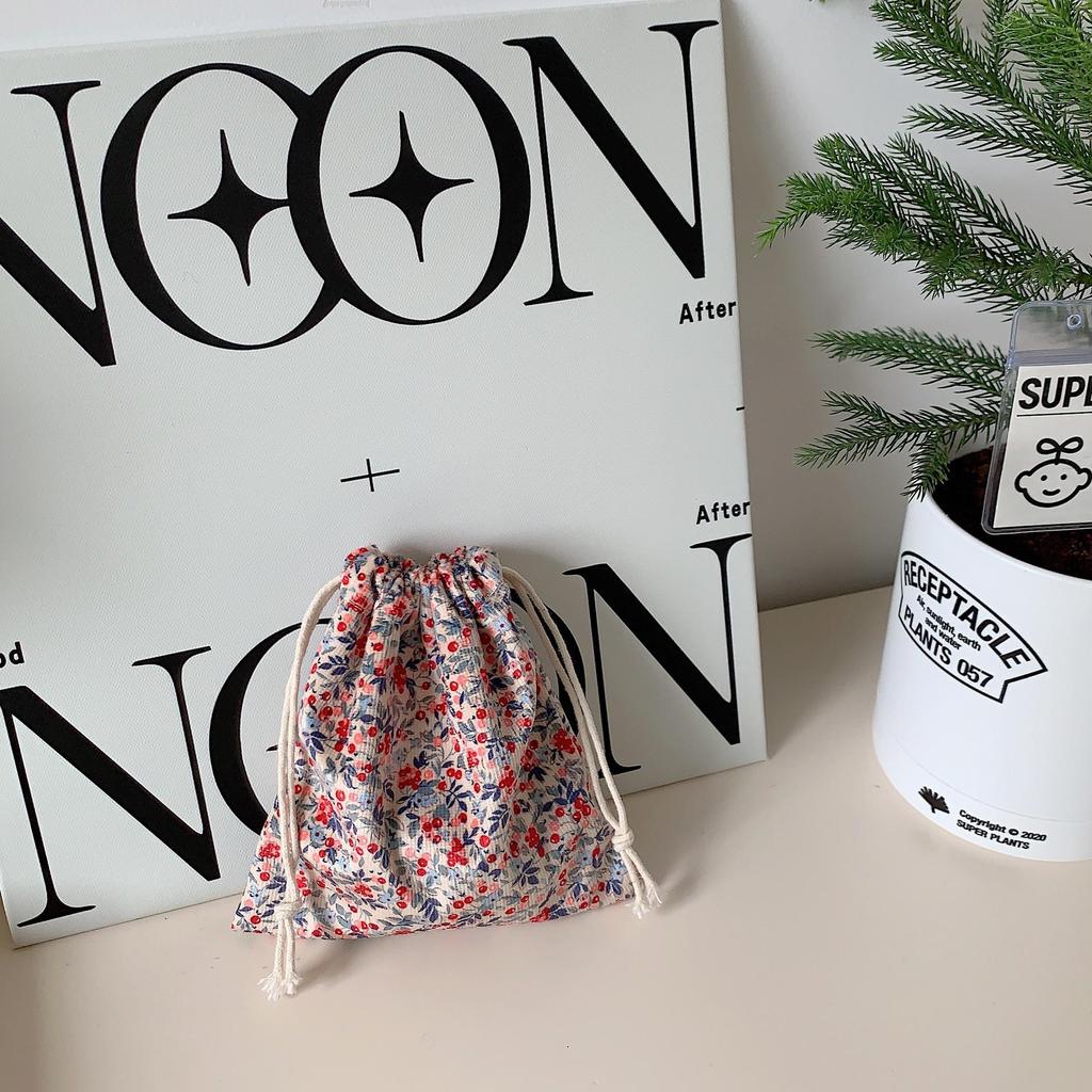 Retro Corduroy Floral Drawstring Organizer - Small Handheld Cosmetic, Jewelry, and Stationery Bag