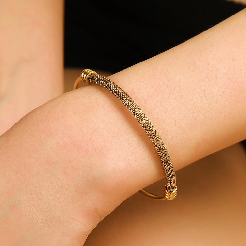 JYL TS Bracelet  Women's Bead Woven Design Brings Lightness