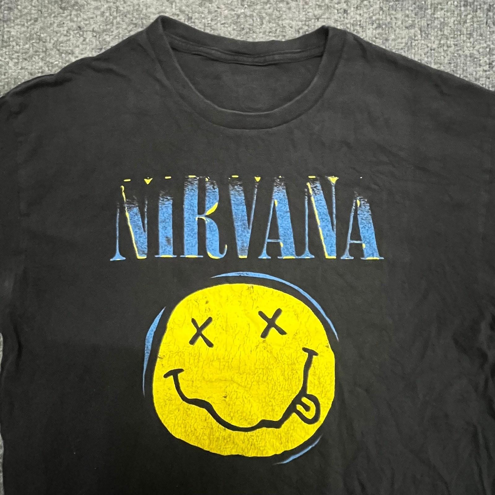 Nirvana T Shirt Mens Size L Black Smiley Face Graphic Grunge Rock Band Tee Unisex T-Shirt XL