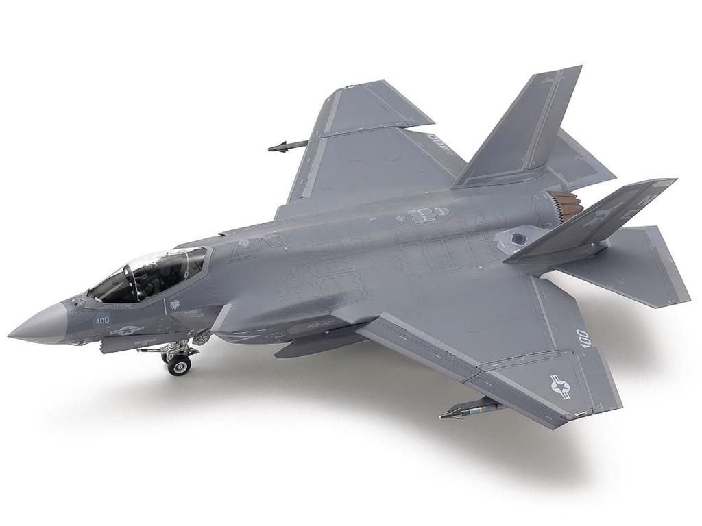 Tamiya 1/48 Masterpiece Aircraft Series No. 127 Lockheed Martin F-35C Lightning II Plastic Model Kit 61127 (Airplane)