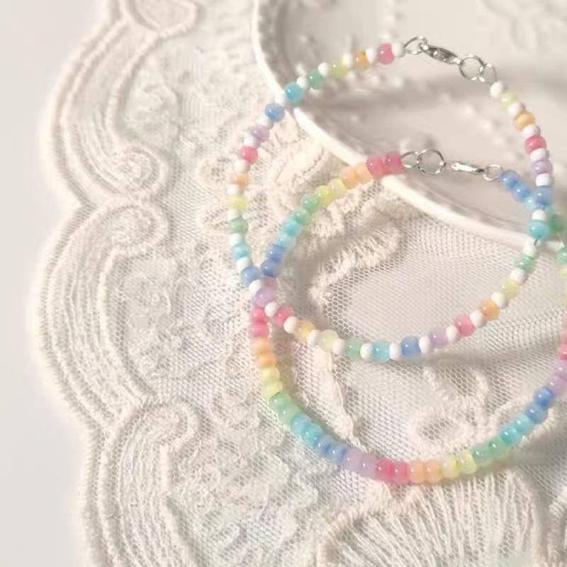 Armband im Boho-Stil, farbenfrohes Perlenarmband für Damen und Mädchen, schlichtes, süßes und vielseitiges Armband, Schmuckaccessoires, Geschenkidee