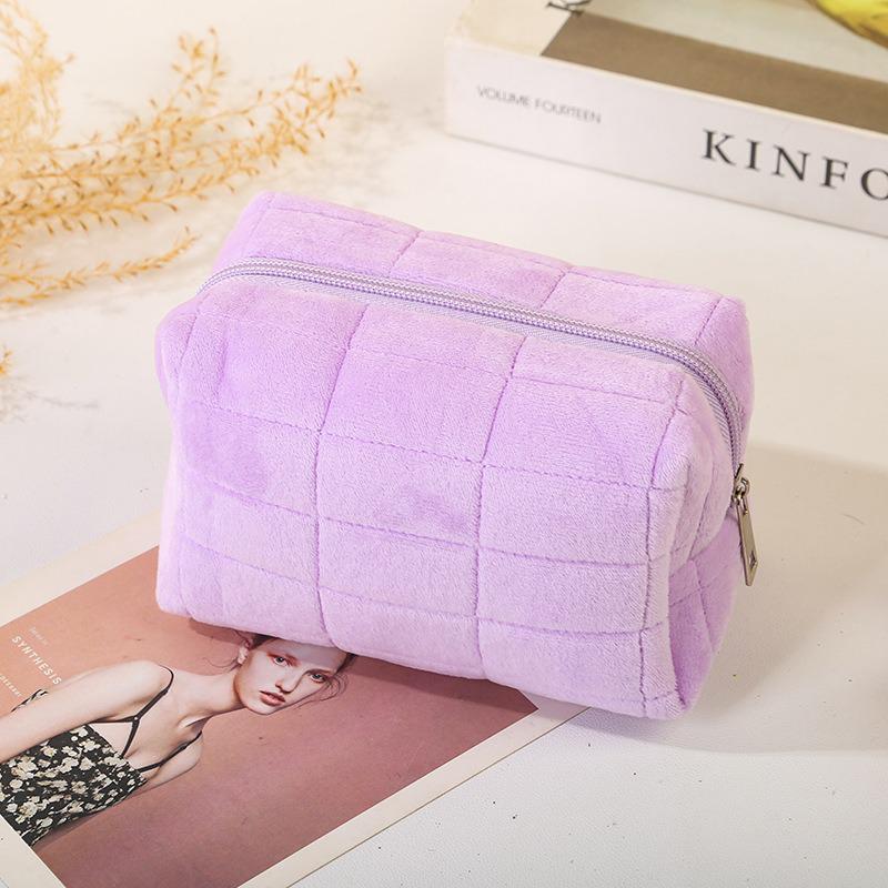 Plush Quilted Large-Capacity Travel Makeup Bag for Women - Cute Rectangular Cosmetic & Toiletry Organizer