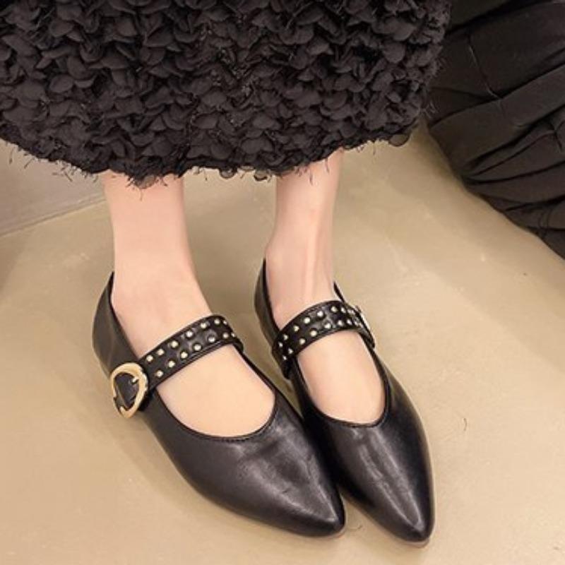 Autumn New Flat Shoes Women's Fashion Pointed Head Shallow Mouth Rivets Soft Sole Anti-slip Wear-resistant Low-top Shoes