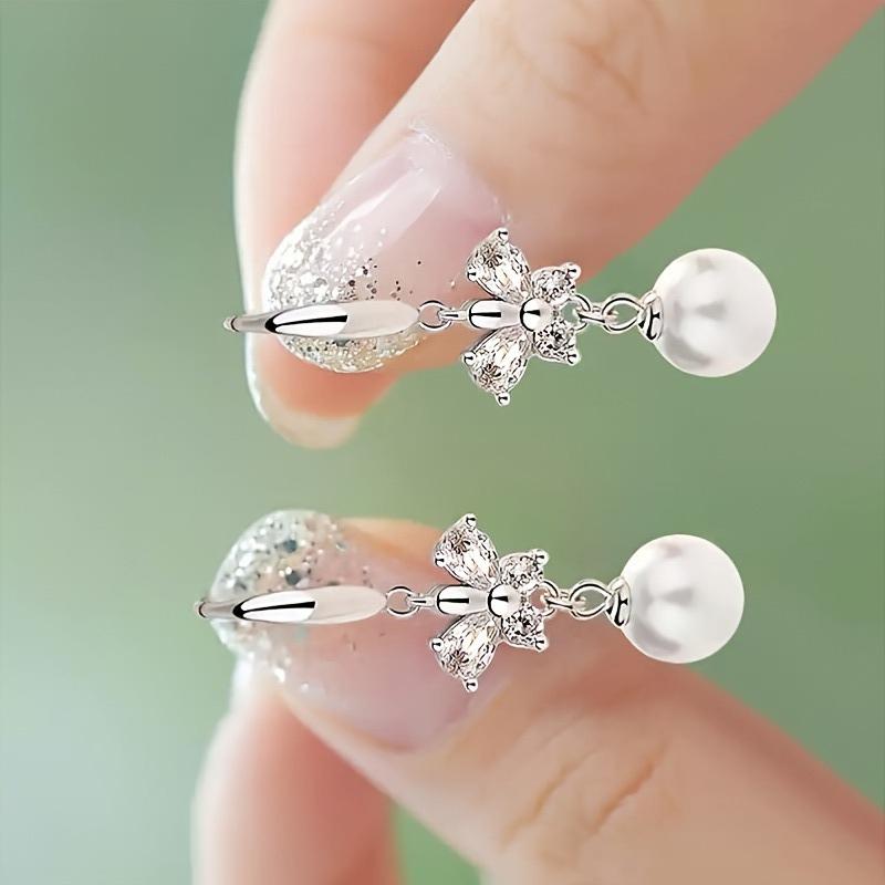 Fashionable Zircon Butterfly Paired with Imitation Pearl Drop Earrings, Elegant Bridal Wedding Jewelry, Top-notch Women's Earrings