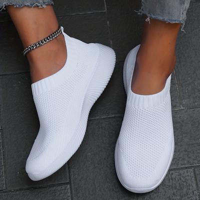 Einfarbige Flying Woven-Sneaker für Damen, lässige und atmungsaktive Slip-On-Outdoor-Schuhe, leichte Laufschuhe mit niedrigem Oberteil