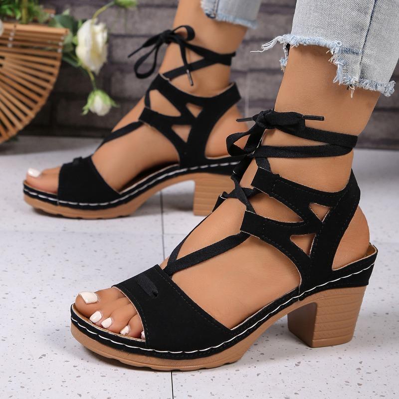 Large Size Thick Heel Sandals Spring and Summer New European and American Hollow Fish Mouth Flower Buckle with Casual Women's Sandals Strap