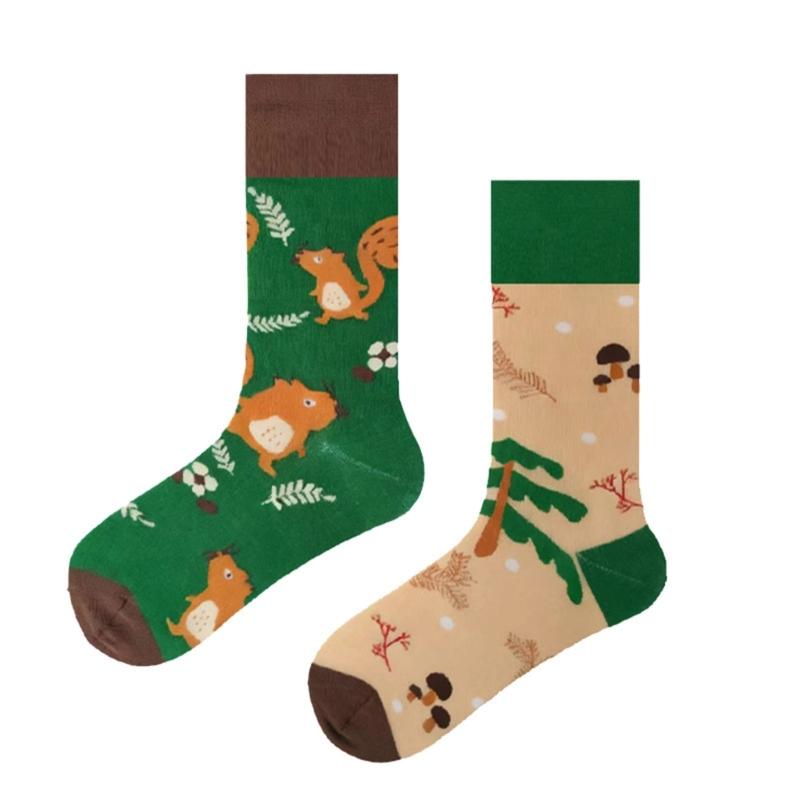 Unique AB Pattern Animal Socks Cotton Blend Breathable Moisture Wicking Seamless Construction Fit Men Women for Outdoor Activity