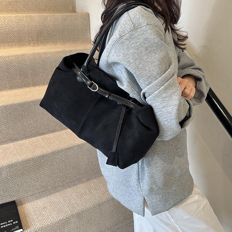 Large Capacity Matte Portable Commuter Bag Large Bag Women's New Retro Tote Bag Shoulder Armpit Bag