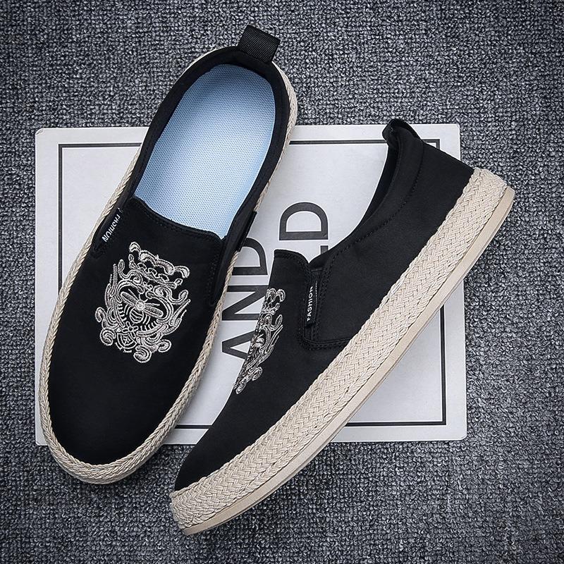 Summer New Umbrella Cloth Breathable Men's Casual Single Shoes Versatile Trendy Men's Foot Lazy Shoes Men's Cloth Shoes Soft