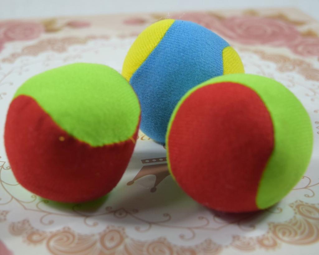 Children Toys Outdoor Game sensory training  Bouncing Ring Elastic Ball Plate Children's Throwing and Catching Toys Beach Balls