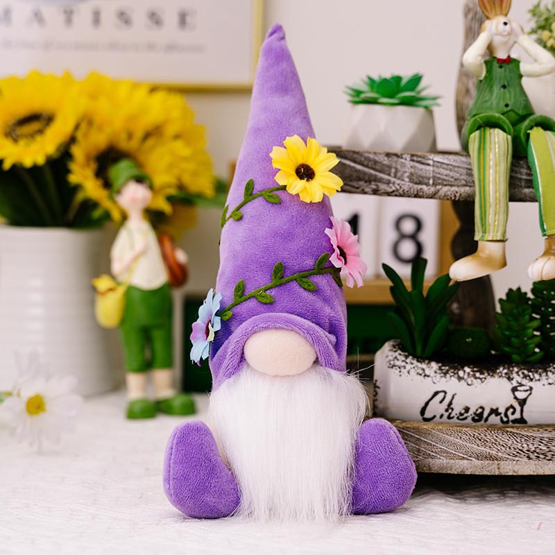 

Beautifully Polyester Crafted Gnome With Sunflower Accent Perfect For Any Occasion