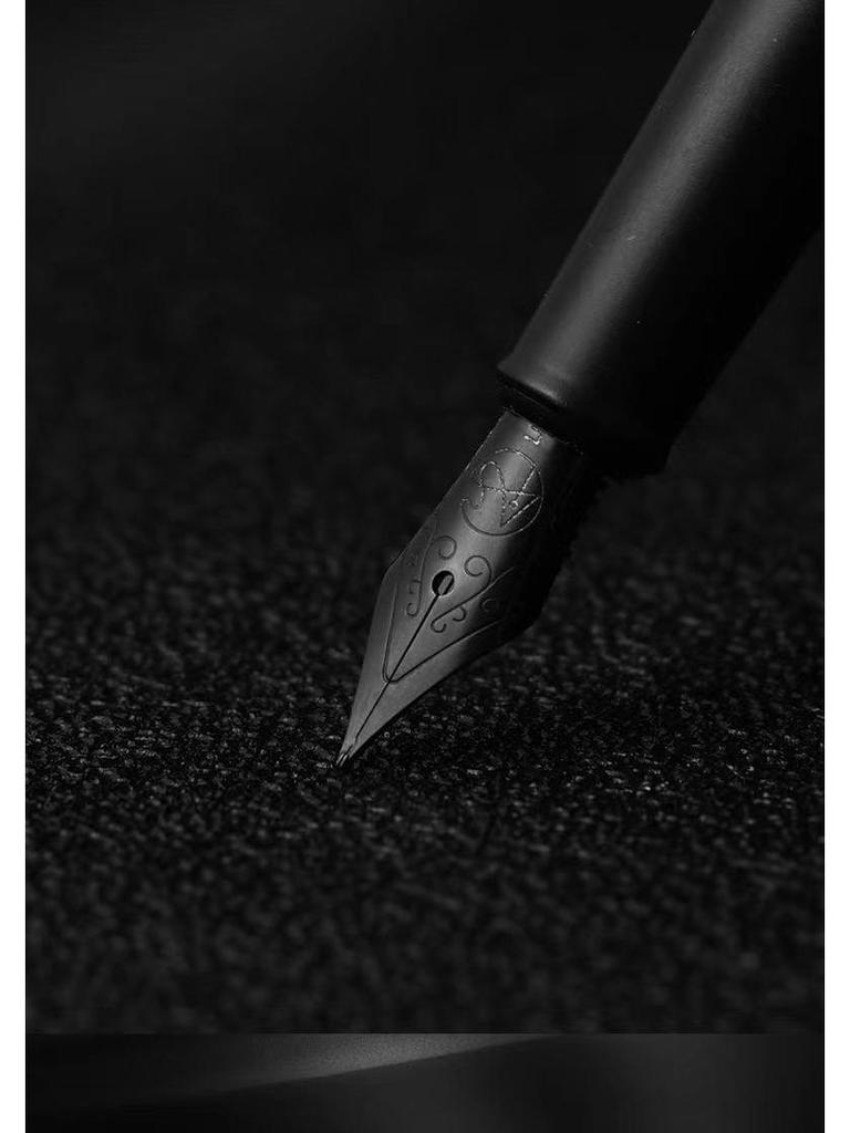 Penna Stilografica Metallizzata Serie Ufficio con Cartuccia d'Inchiostro - Regalo per Calligrafia e Scrittura Studenti, Nome Incidibile