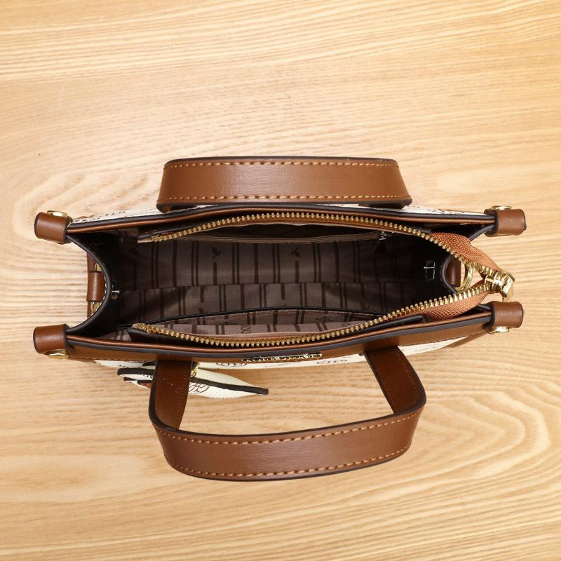 Women's Bag 2025 Summer New Fashion Shoulder Portable Tote Bag Crossbody Women's Bag Bucket Bag