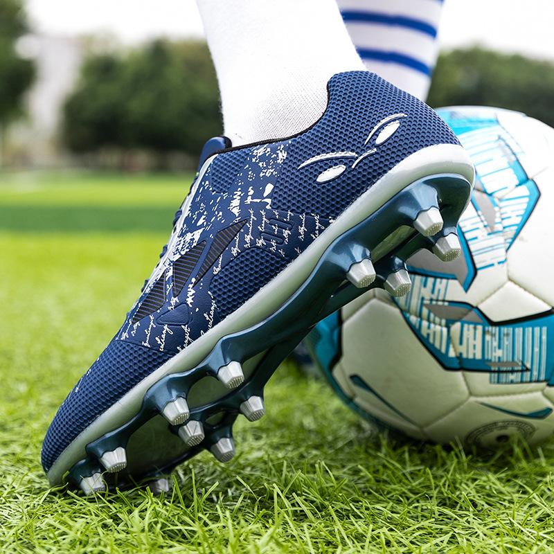 New spring and summer men's low-top sports shoes long and short nails football shoes grass sneakers spikes running shoes