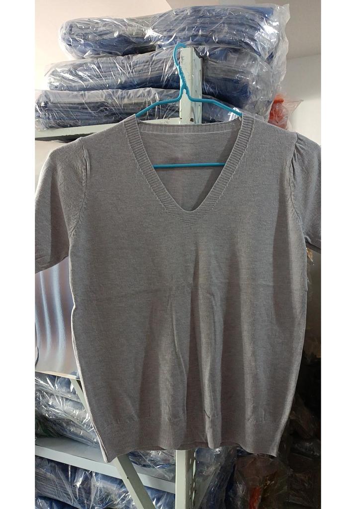Women's V-Neck Knitted T-Shirt: Short-Sleeved, Versatile, Commuting Pullover, Perfect Base Layer, Three-Quarter Sleeves, Light Sweater.