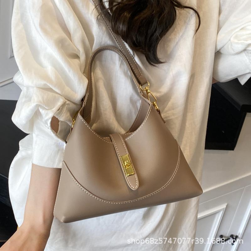 Women's Bag 2025 New Large-capacity Tote Bag Commuter Portable Shoulder Messenger Bag Underarm Versatile Retro Bucket Bag