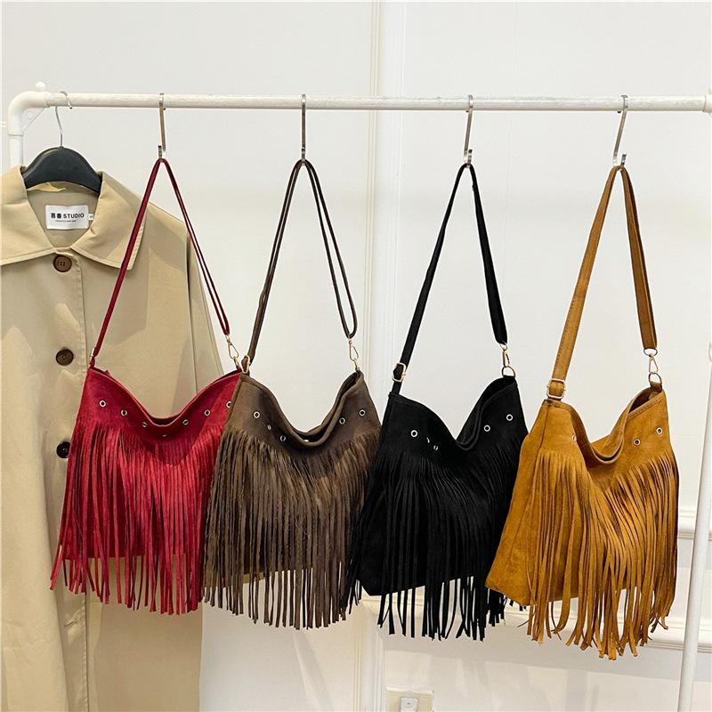 Yogodlns Boho Style Tassel Crossbody Bag Soft Frosted Tassel Straddle Bag Women Vintage Suede Shoulder Bag Casual Messenger Bag