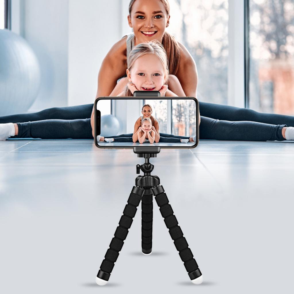 Үшеуі бар жүкті әйелмен порно