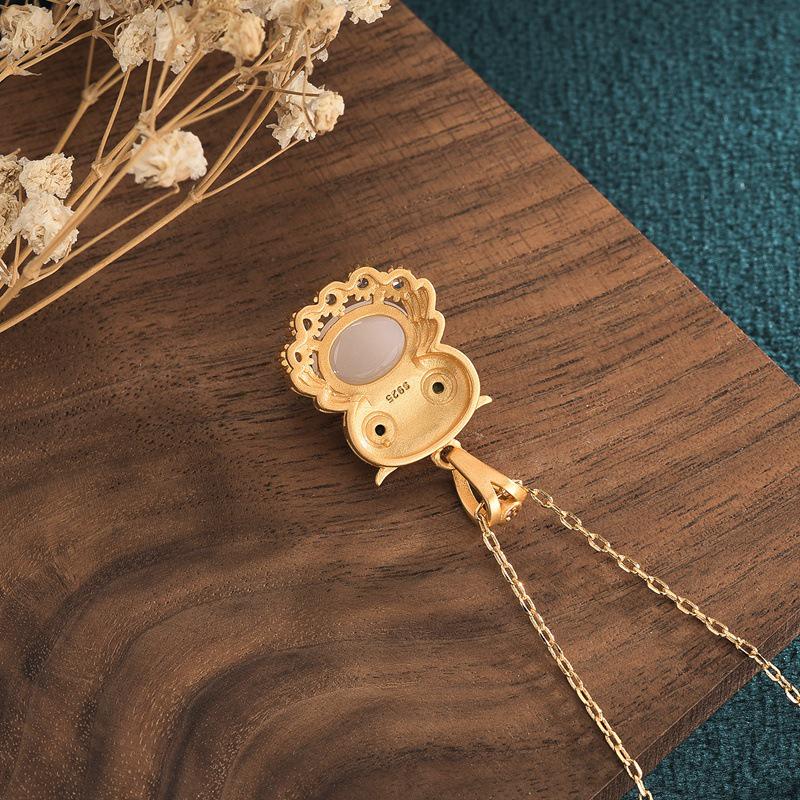 Vergoldeter Retro Eulenanhänger mit eingelegtem Chalcedon & Achat Halskette - Geburtstagsgeschenk