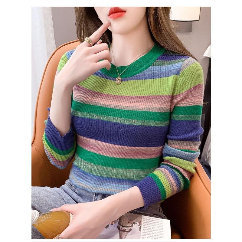 Nový Vlněný Podzimní a Zimní Svetr s Dlouhým Rukávem Pletený v Duhových Pruzích pro Ženy Tenký Svetr Základ Snižující Věk