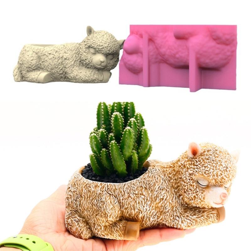 Silicone Molds Resin Casting Mold Home Decorations 3D Alpacas Candle Cup Mold Flowerpot Molds Gift for DIY Craft Lover
