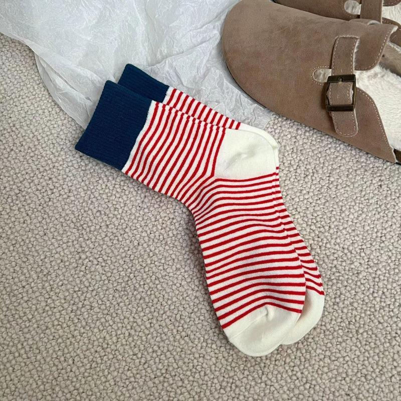 Striped Socks for Women's Autumn and Winter, Paired with Burken Shoes and Socks, Cotton College Windbreakers