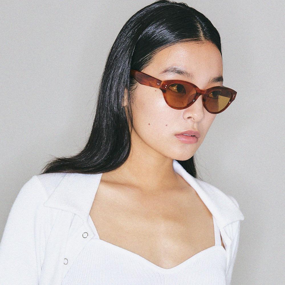 

Подделка меня Низкий ODM (коричневый)