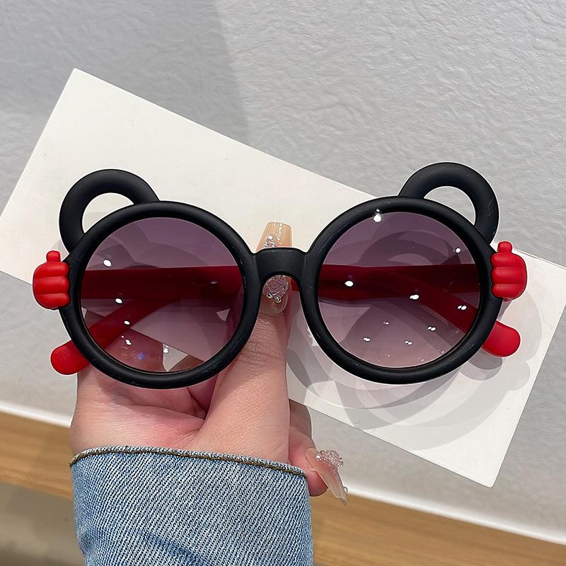 Children's cartoon sunglasses - year-old baby cute little hand sunglasses men and women and children personalized street photography sunshade glasses