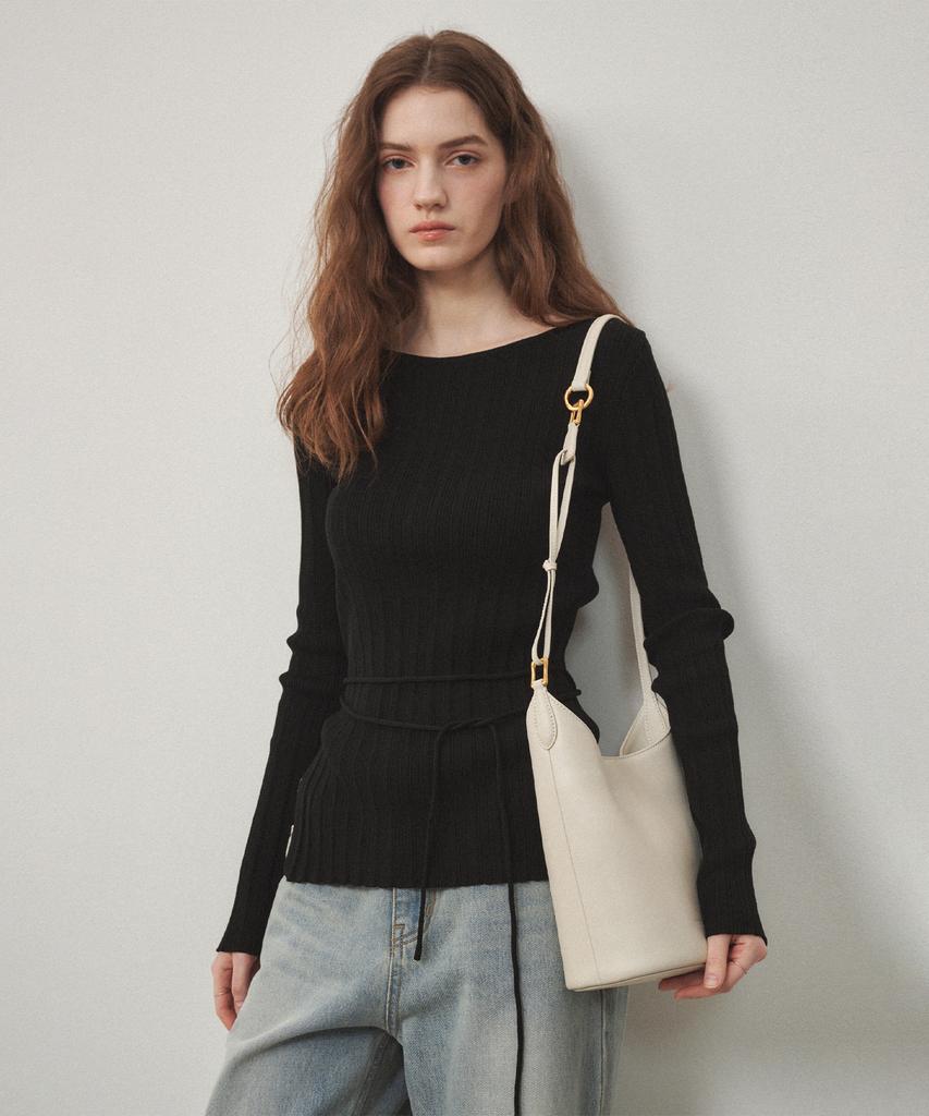 Ostkaka Forena Bucket Shoulder Ivory