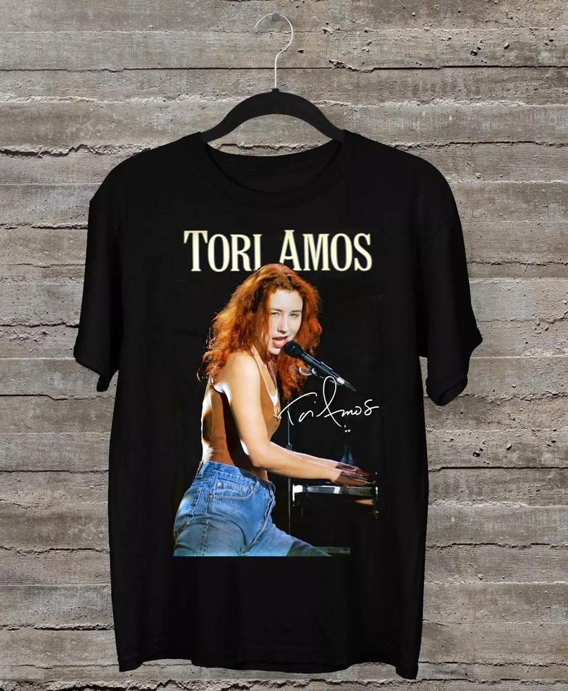 Тори Амос - Американская певица Подписанная Черная Футболка с коротким рукавом Все размеры Унисекс S