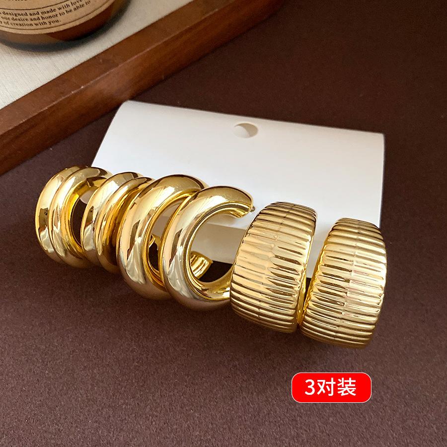 

European and American steel needle C-shaped geometric stud earrings set retro simple fashion earrings light luxury high-end earrings women