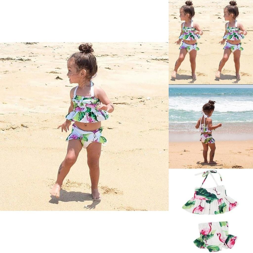 Charming 2pcs Girls Ruffle Floral Bikinis Set Featuring Adorable Flamingo Design