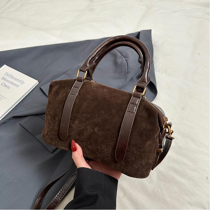 

Ретро матовая женская сумка, новая популярная универсальная сумка через плечо, сумка-мессенджер, нишевая сумка-подушка, осень-зима