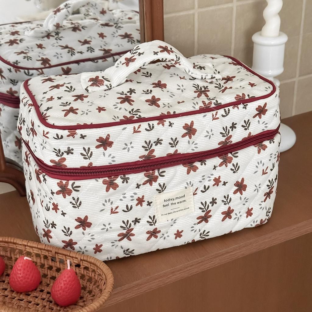 Cute Corduroy Heart Cosmetic Bags for Women Large Capacity Makeup Bag Travel Organizer