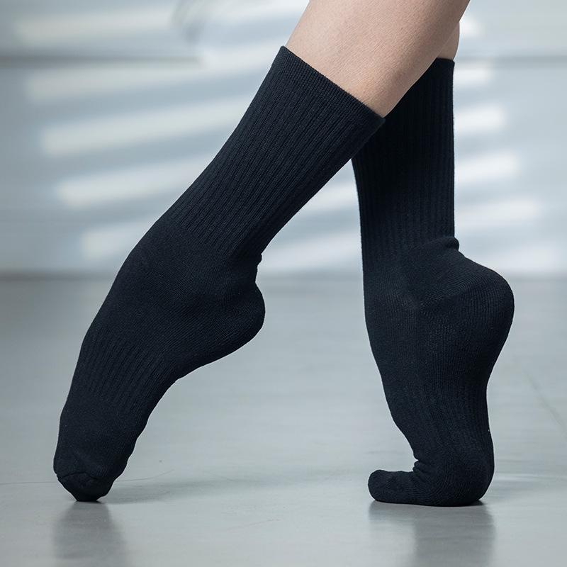 

Хлопковые танцевальные носки Trainbo с нескользящей подошвой - Унисекс, до середины икры, утолщенные для занятий балетом и классическим танцем