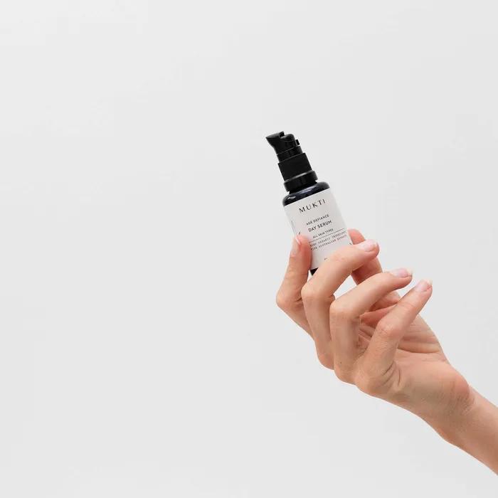 Age Defiance Day Serum 30ml