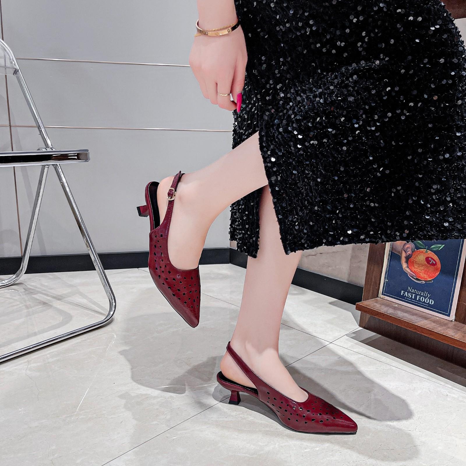 

2025 summer new pointed head shallow mouth hollow temperament versatile French comfortable simple fashion high heel single shoes sandals 34