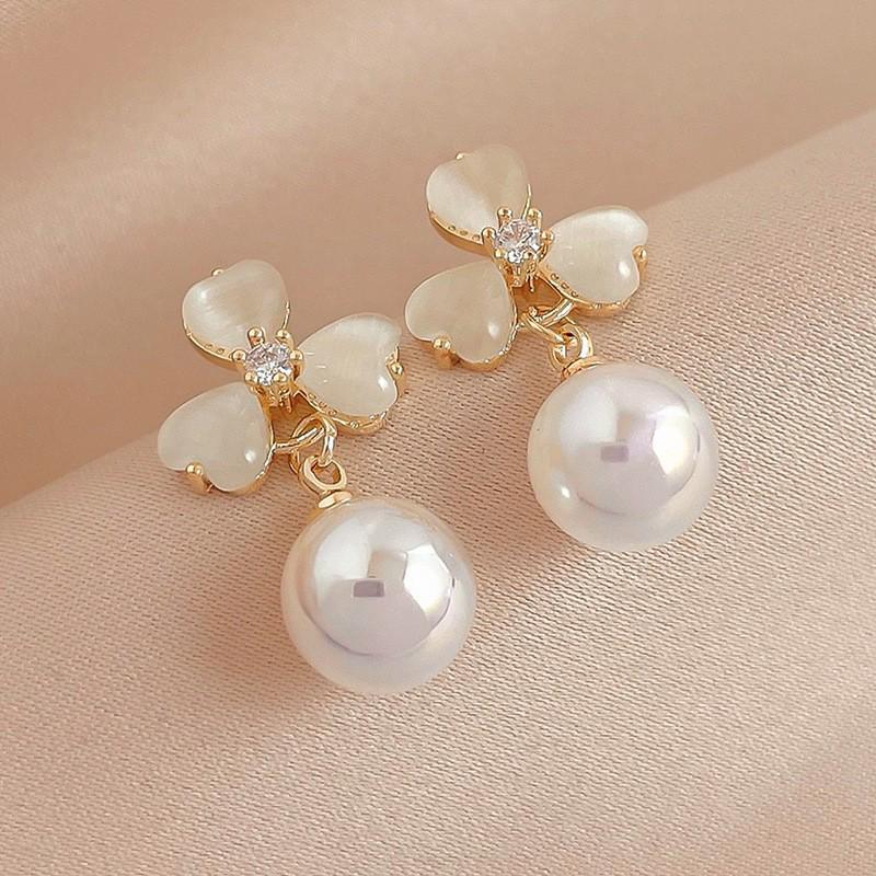 Korean 2023 Cat s Eye Pearl Flower Stud Earrings - S925 Silver Needle, Versatile Design