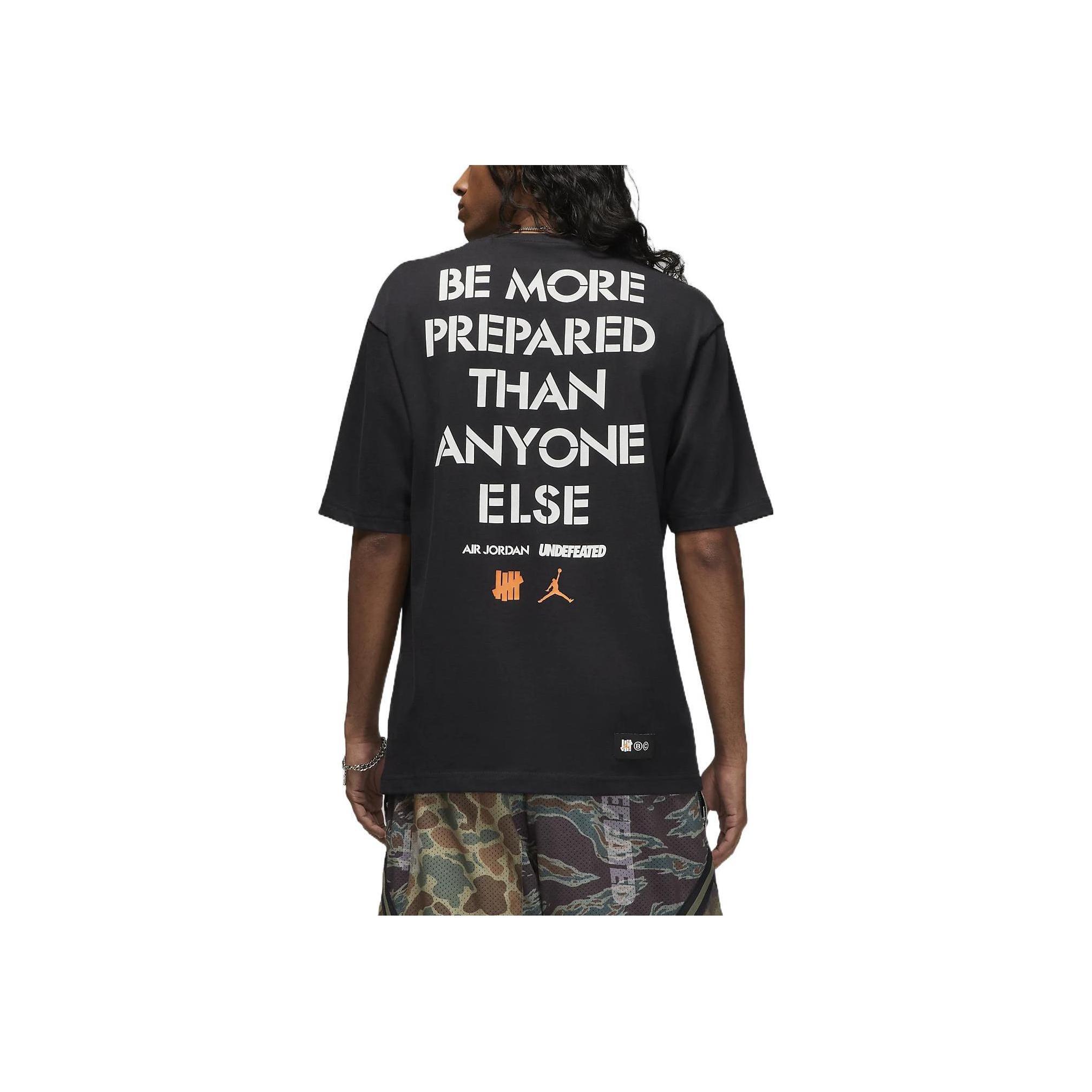 

Jordan Brand×UNDEFEATED Совместная капсульная коллекция с логотипом и буквенным принтом, футболка с круглым вырезом и короткими рукавами, мужские топы, черные DX4305-010 L