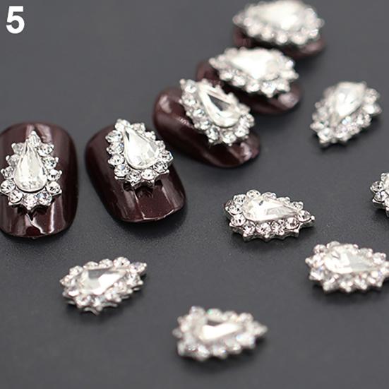 10 ks 3D třpytivých třpytek z kamínkové slitiny mašličky DIY nálepky s tipy na zdobení nehtů