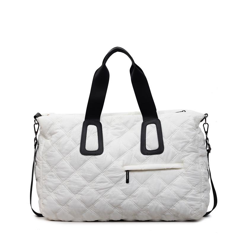 High Appearance Level, Simple and Fashionable, Large-capacity Quilted Sports and Fitness Bag, Casual and Trendy Handbag