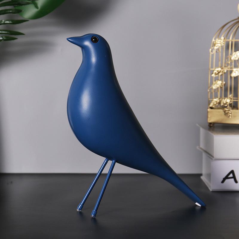 Nordic Resin Peace Dove Figurine: Modern Indoor Decor for Living Room