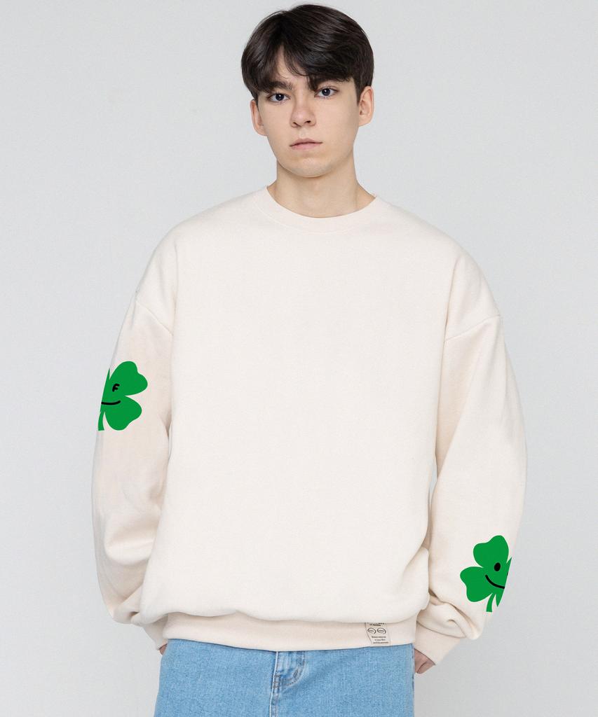 GRAVER [Unisex] Multi Clover Smile Drawing Sweatshirt_Cream